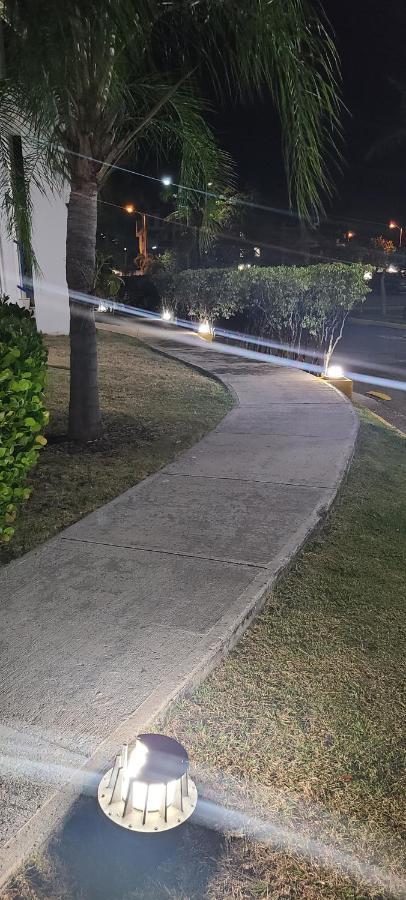Appartamento Breezy Nights Puerto Rico Loiza Esterno foto