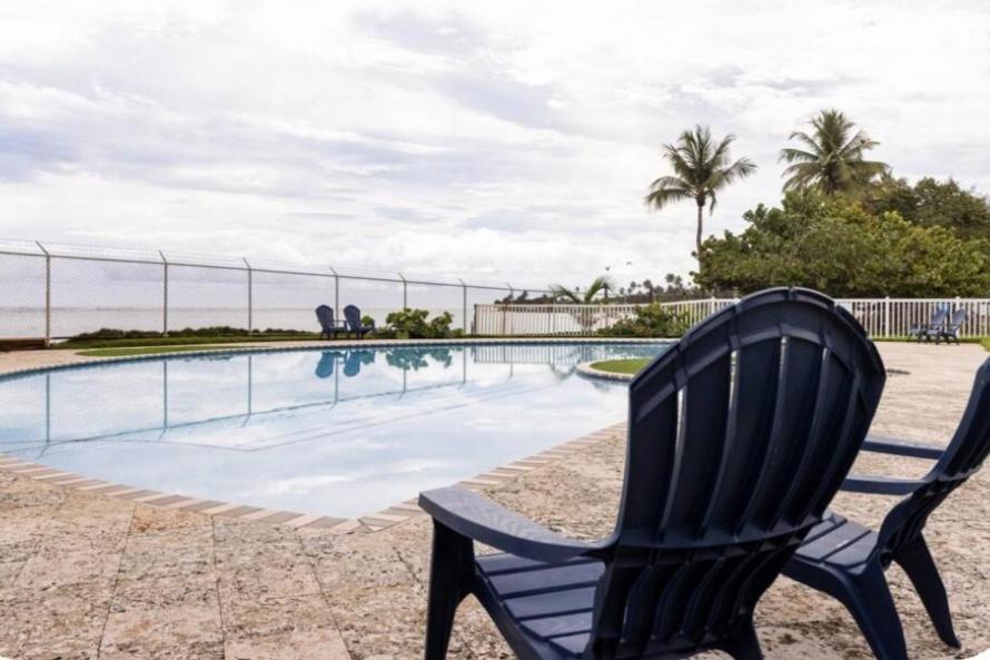 Appartamento Breezy Nights Puerto Rico Loiza Esterno foto