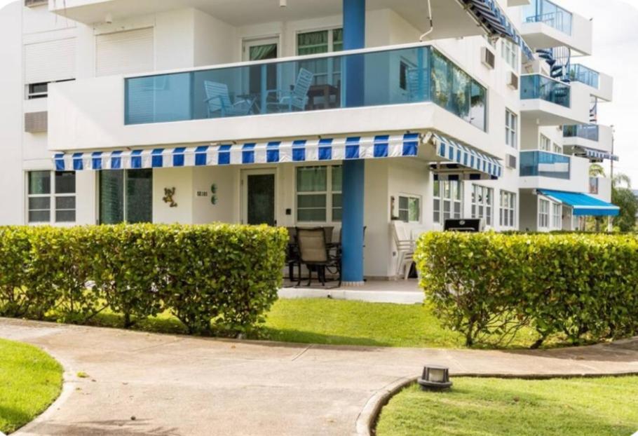 Appartamento Breezy Nights Puerto Rico Loiza Esterno foto